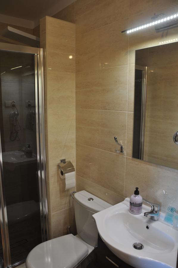 Hotel Mis ボフニャ エクステリア 写真