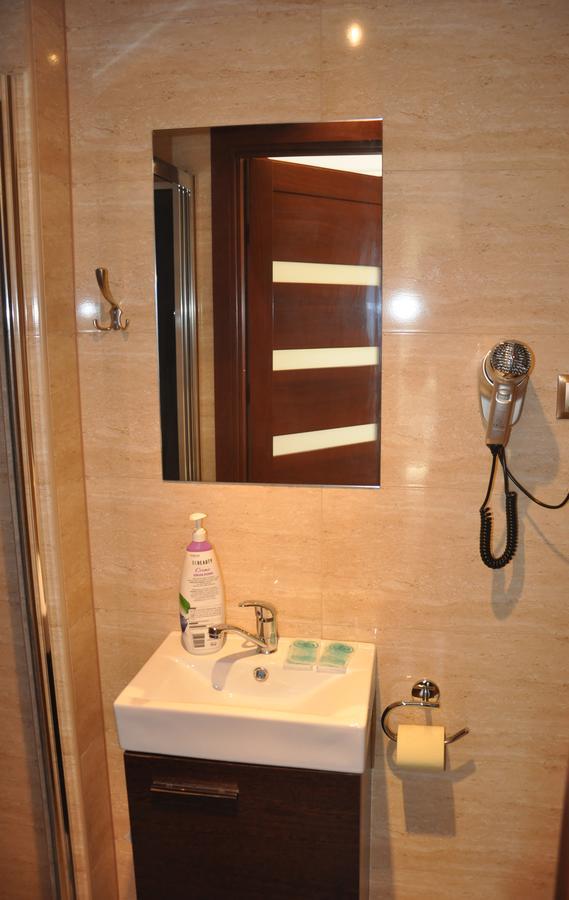Hotel Mis ボフニャ エクステリア 写真